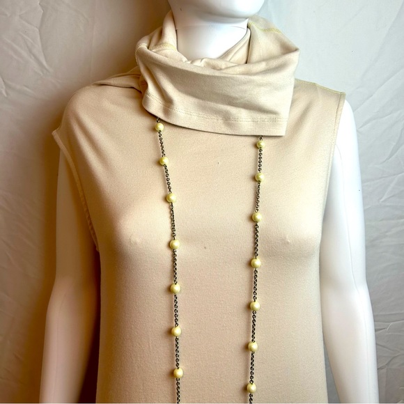 Vintage long faux pearl chain necklace that can be doubled up. - Picture 2 of 5